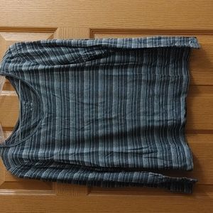 Apt. 9 Long Sleeve shirt Large